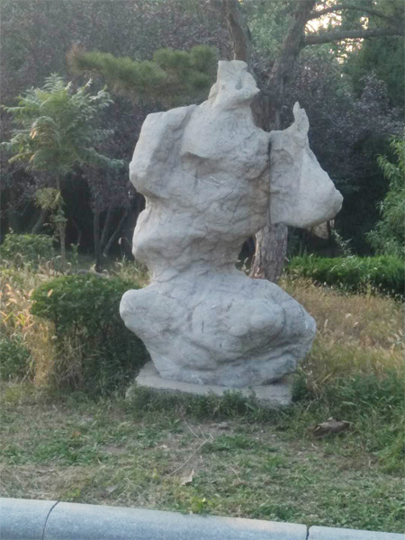九顶莲花山下迎客老僧 九顶莲花山下迎客老僧