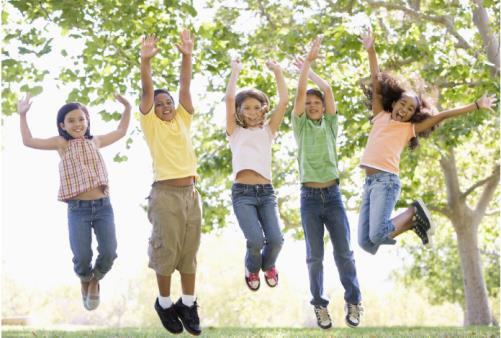 希望快乐的儿童远离苯