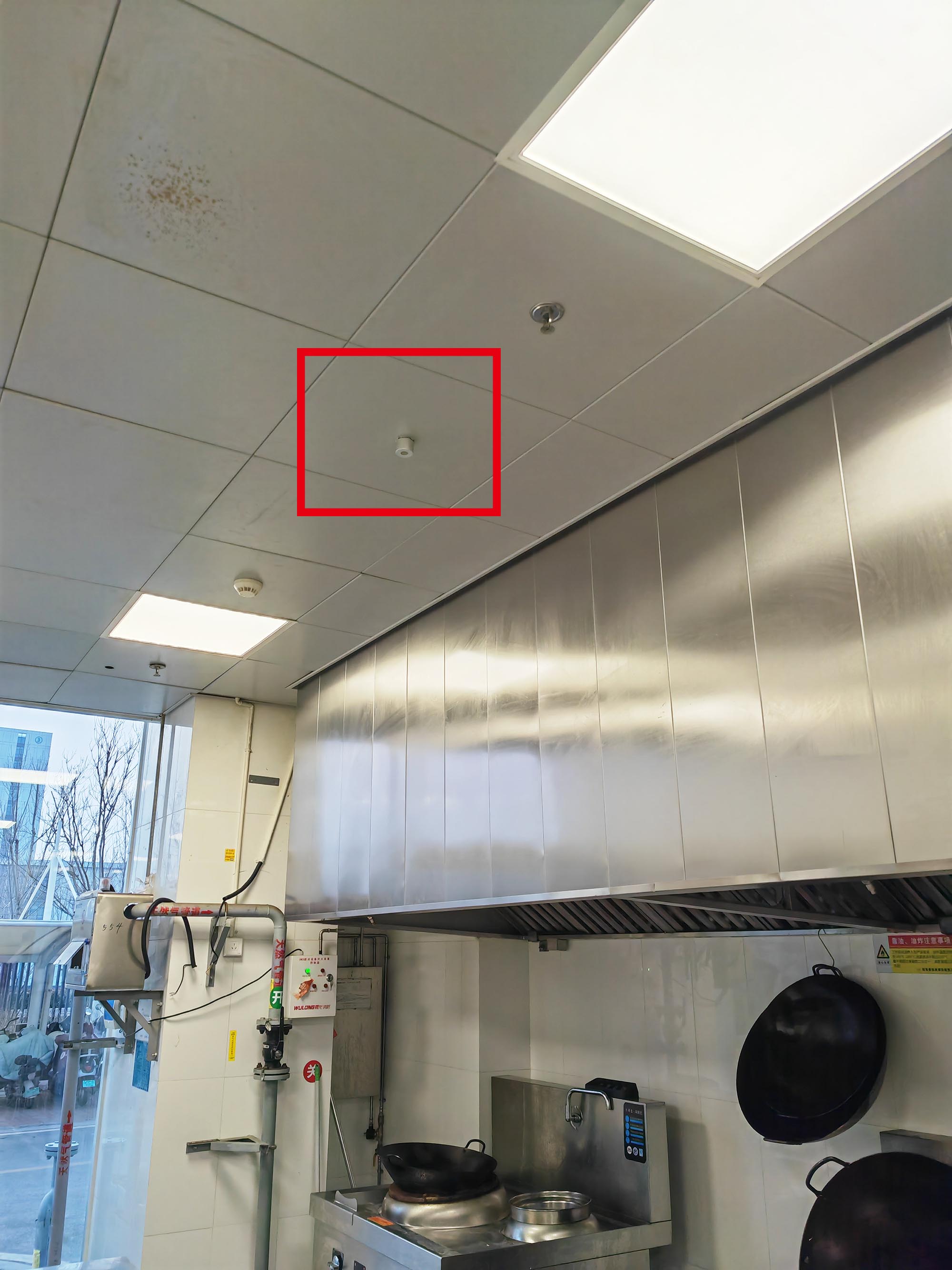 某三甲医院食堂安装我公司燃气报警器